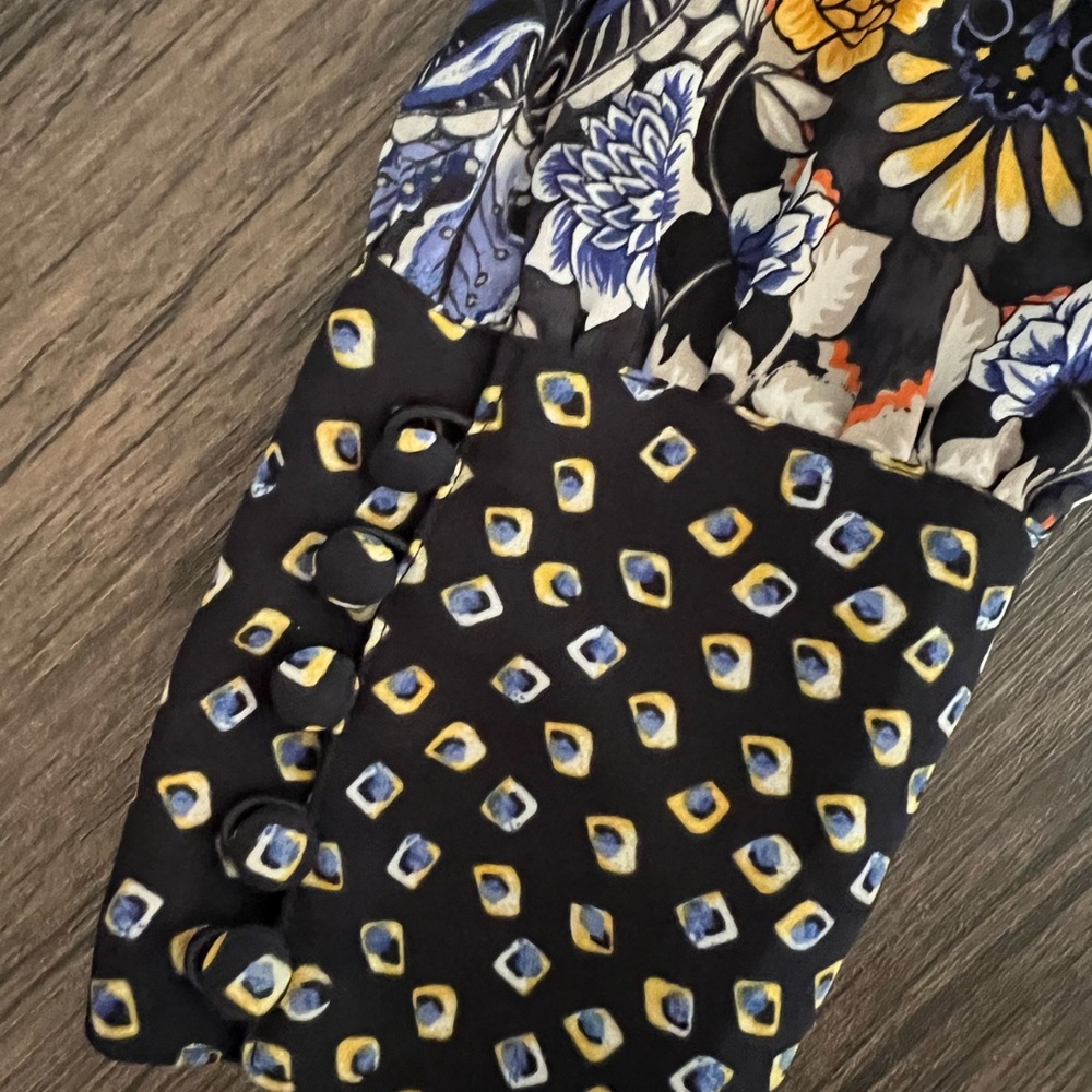 Loft Partial Button Up Patterned Blouse With Butt… - image 2